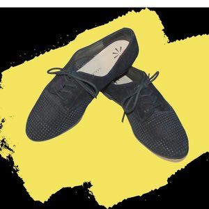 Isaac Mizrahi / Womans Black Suede Oxford Shoes / Size 8 1/2 Medium